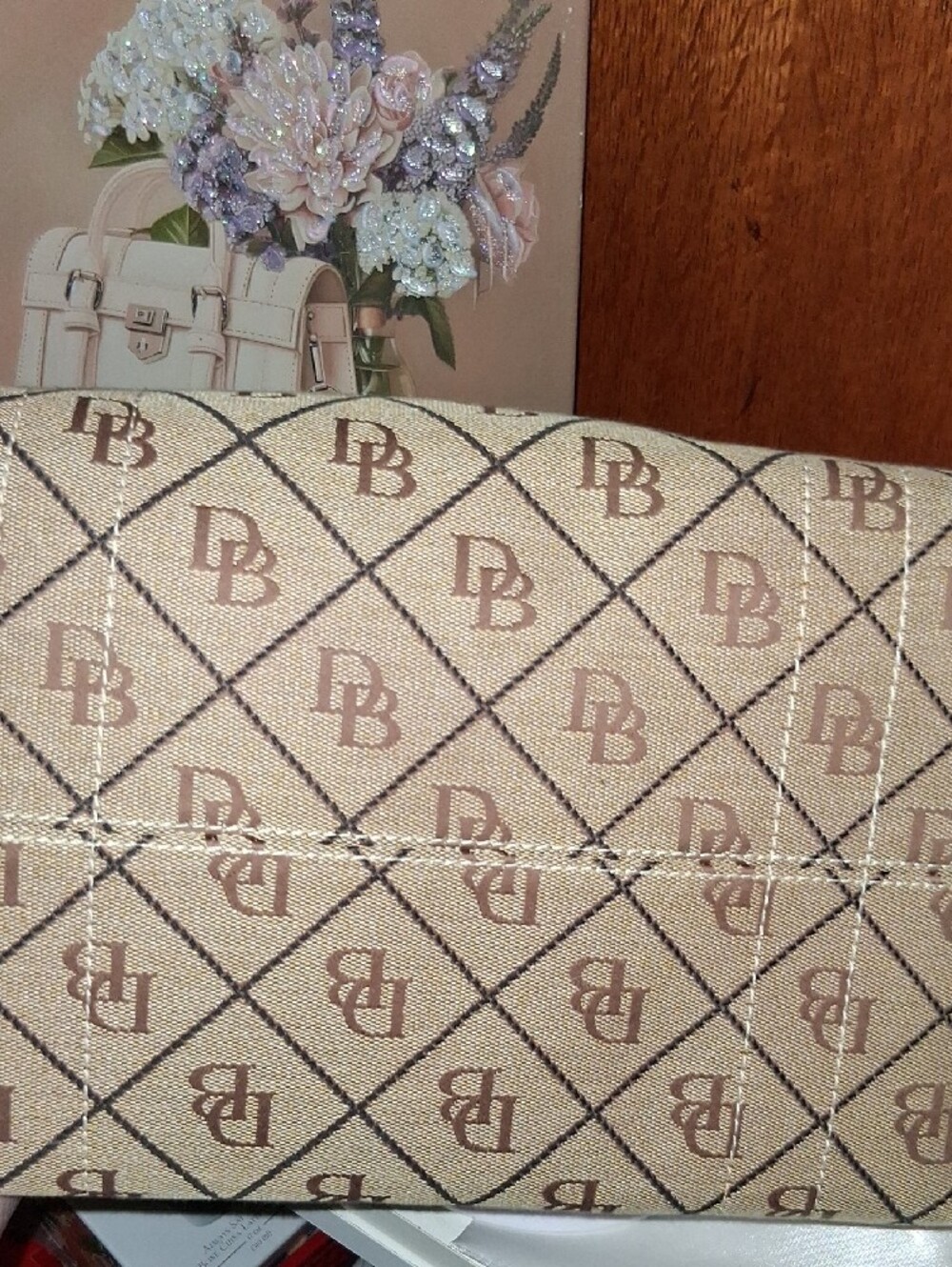 Dooney & Bourke Tan Signature Satchel EUC - Picture 8 of 10